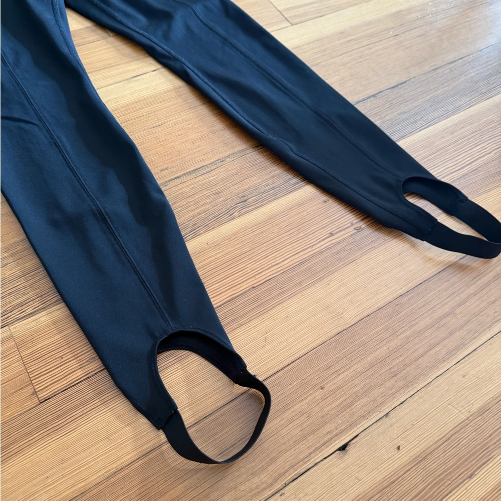 ALO Yoga Black Leggings - Picture 3 of 12